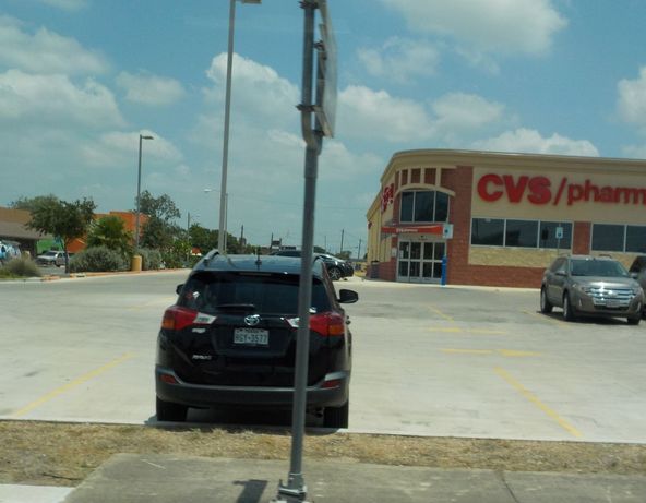 994 E Hidalgo Ave, Raymondville, TX 78580